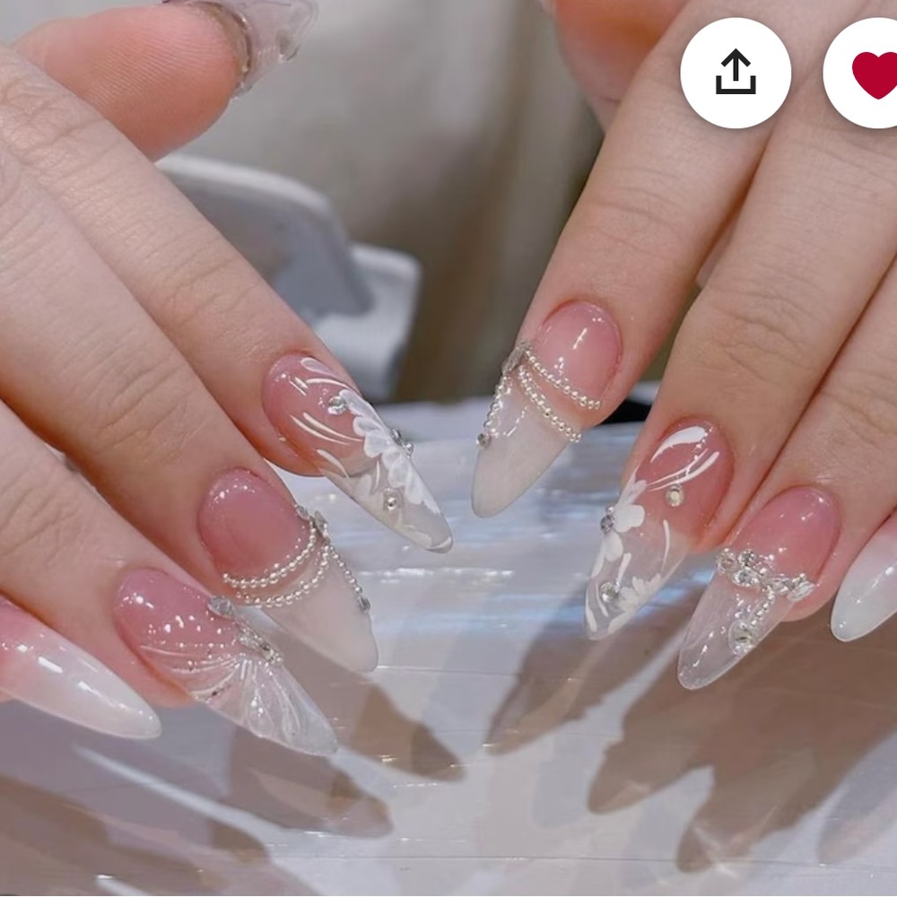 Flowers And Charms Nails | Free Style Press On Nails